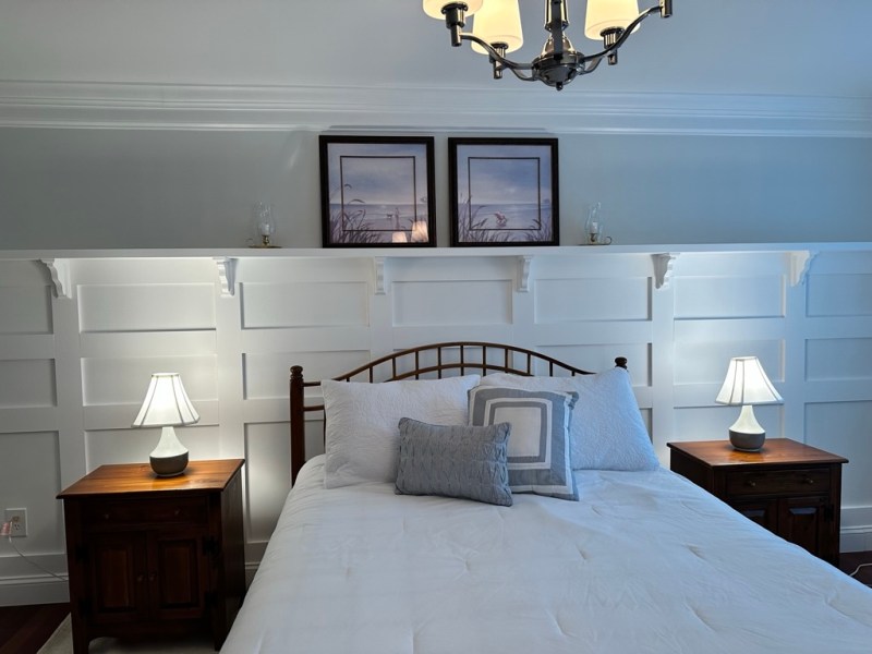 How We DIY Updated Our Primary Bedroom With&nbsp;Wainscoting